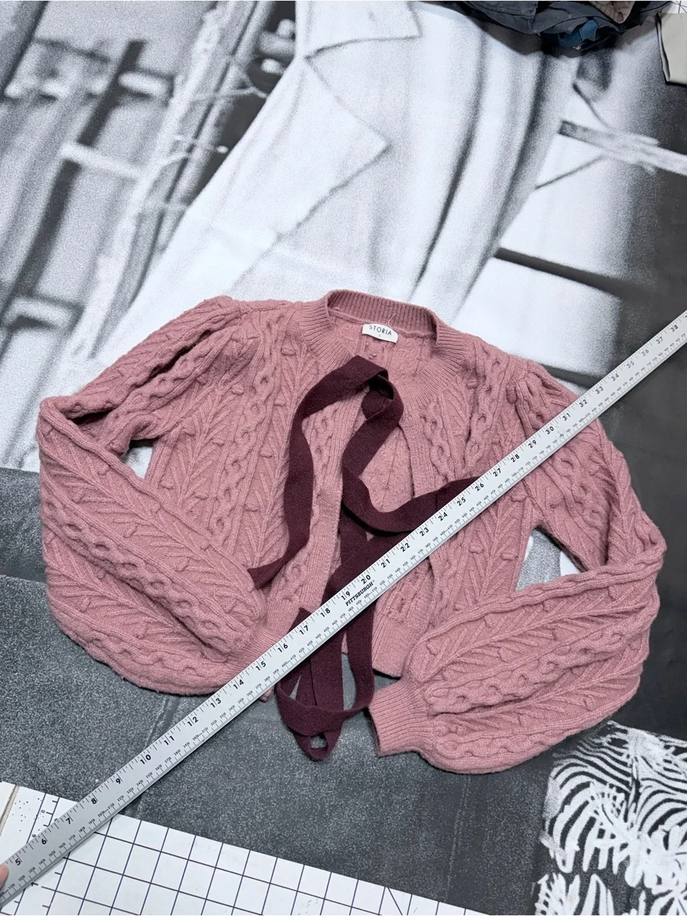 Storia Women’s sz Small Cable Knit Bow Tie Cardigan A53